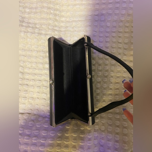 NWOT SHOULDER BAG - Picture 2 of 2